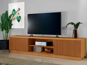 rack para tv até 85 polegadas ripado com 2 portas 100% mdf valência 220
